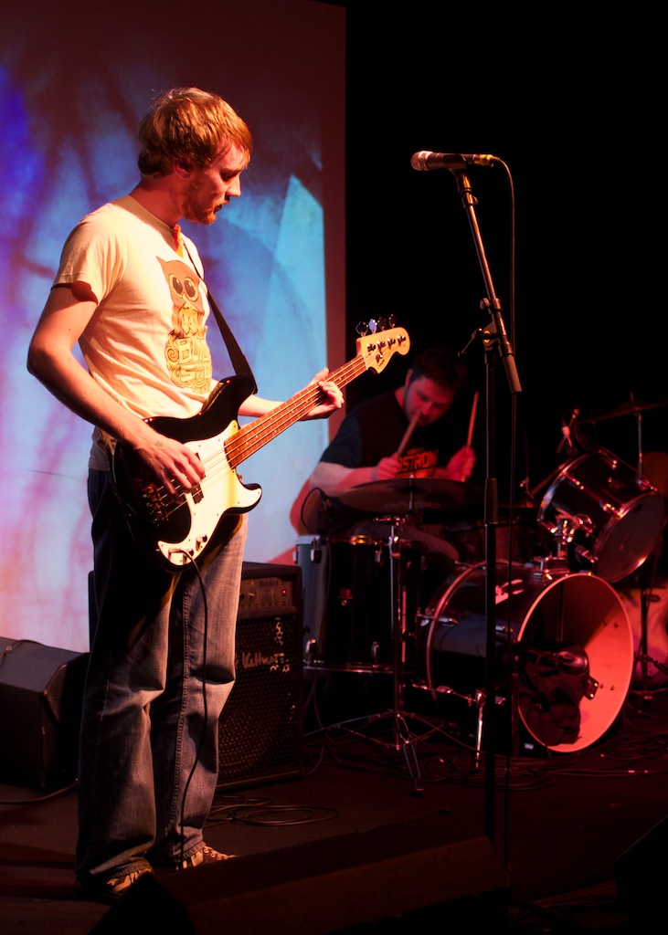 Plastic Animals.  Live at Limbo 8th October 2011